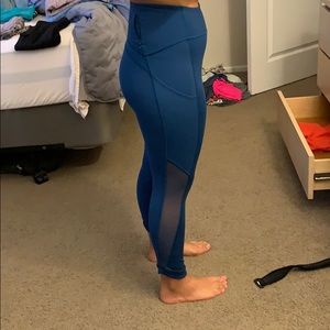 Lululemon women’s blue mesh leggings